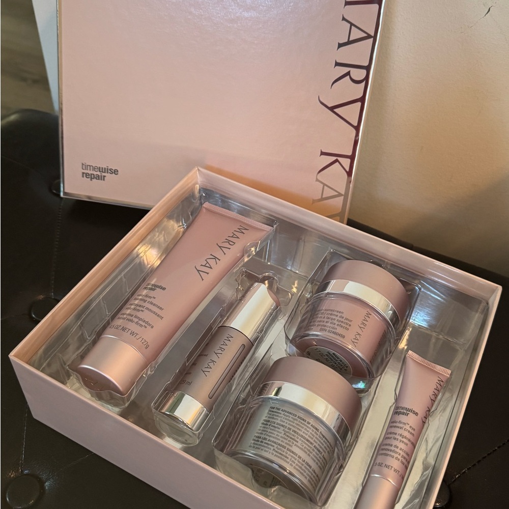 Mary Kay TimeWise Repair Collection in Soft Pink